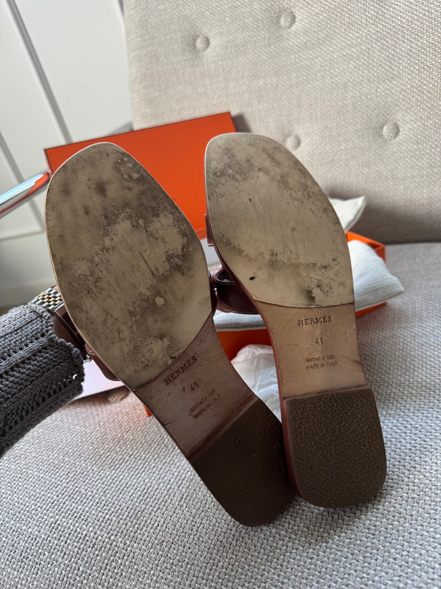 Hermes Oran Brown 41