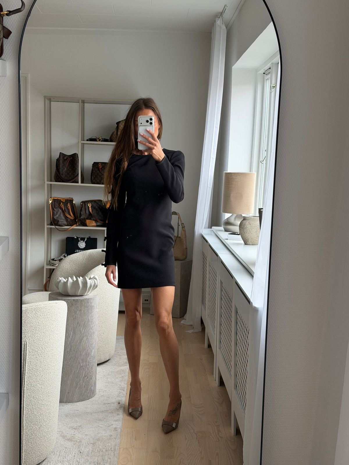 REDValentino sort minikjole med sløjfedetaljer