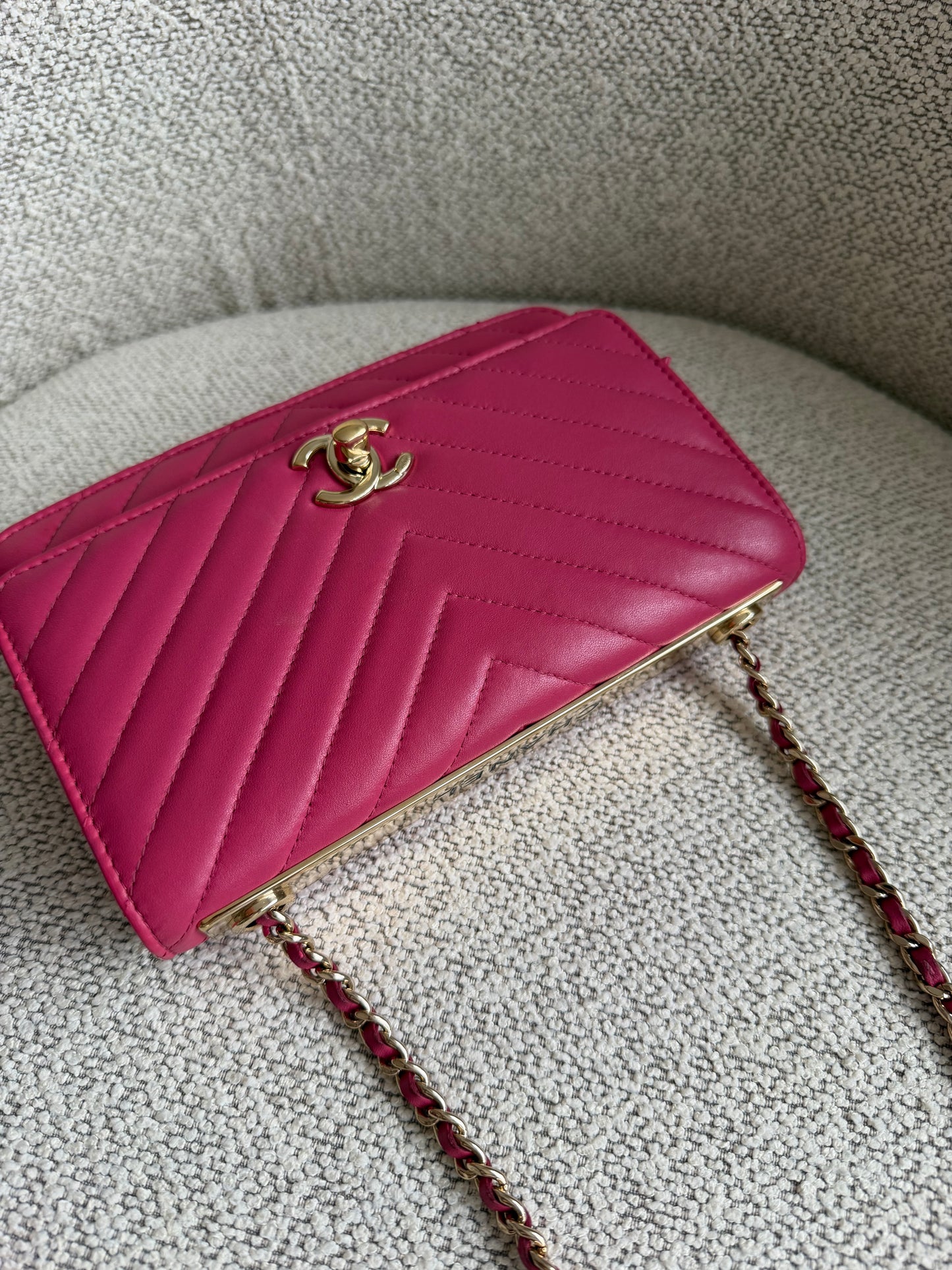Chanel Trendy Chevron Wallet on Chain – Pink Lambskin