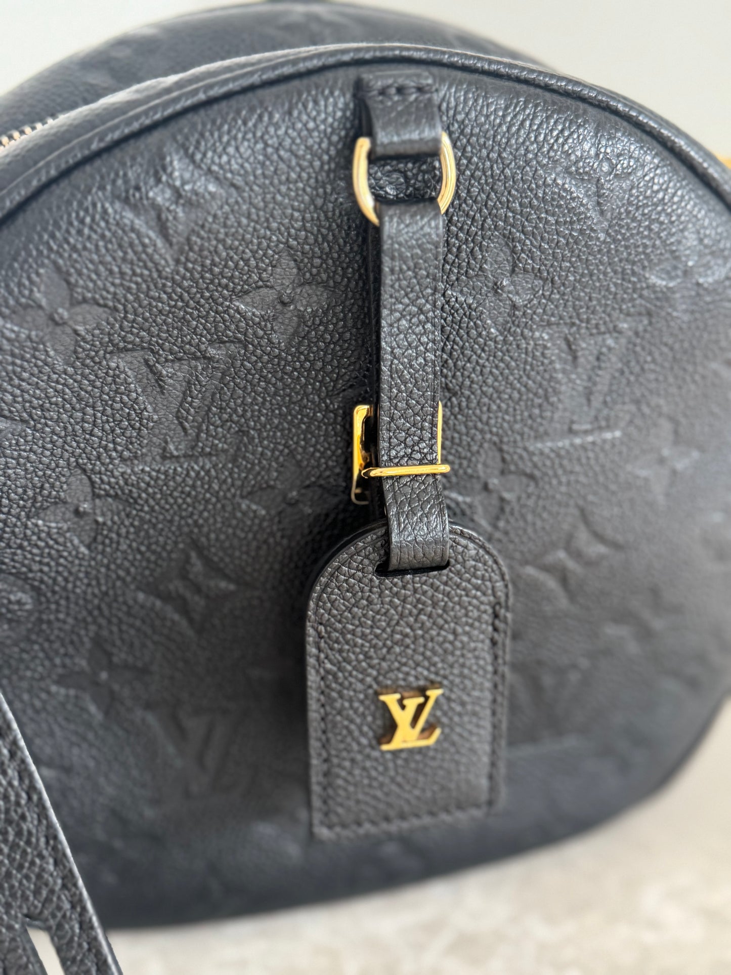 Louis Vuitton Boíte chapeau souple Black Monogram