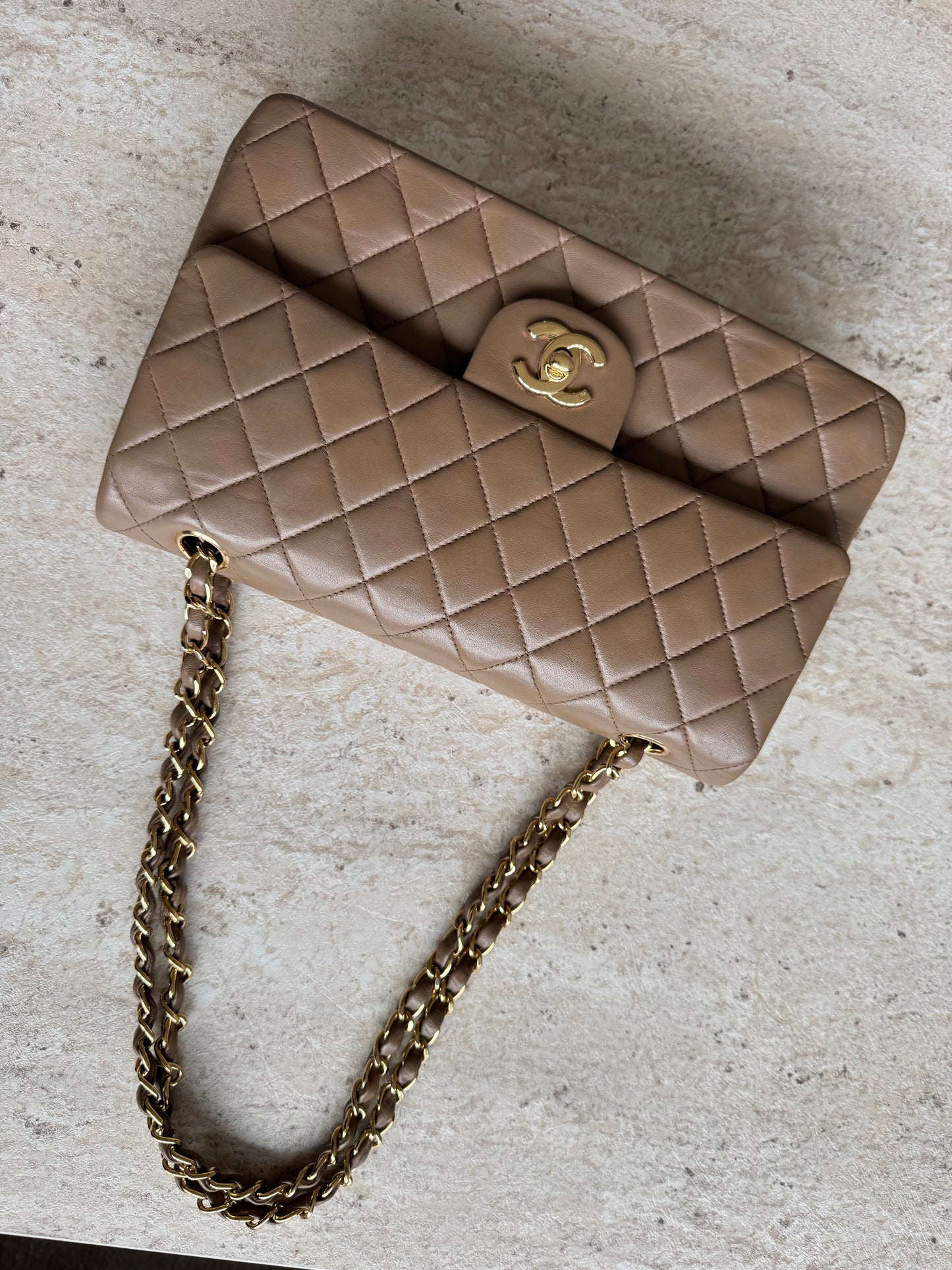 Bestillingsvare - Chanel Medium Taupe Double Flap bag