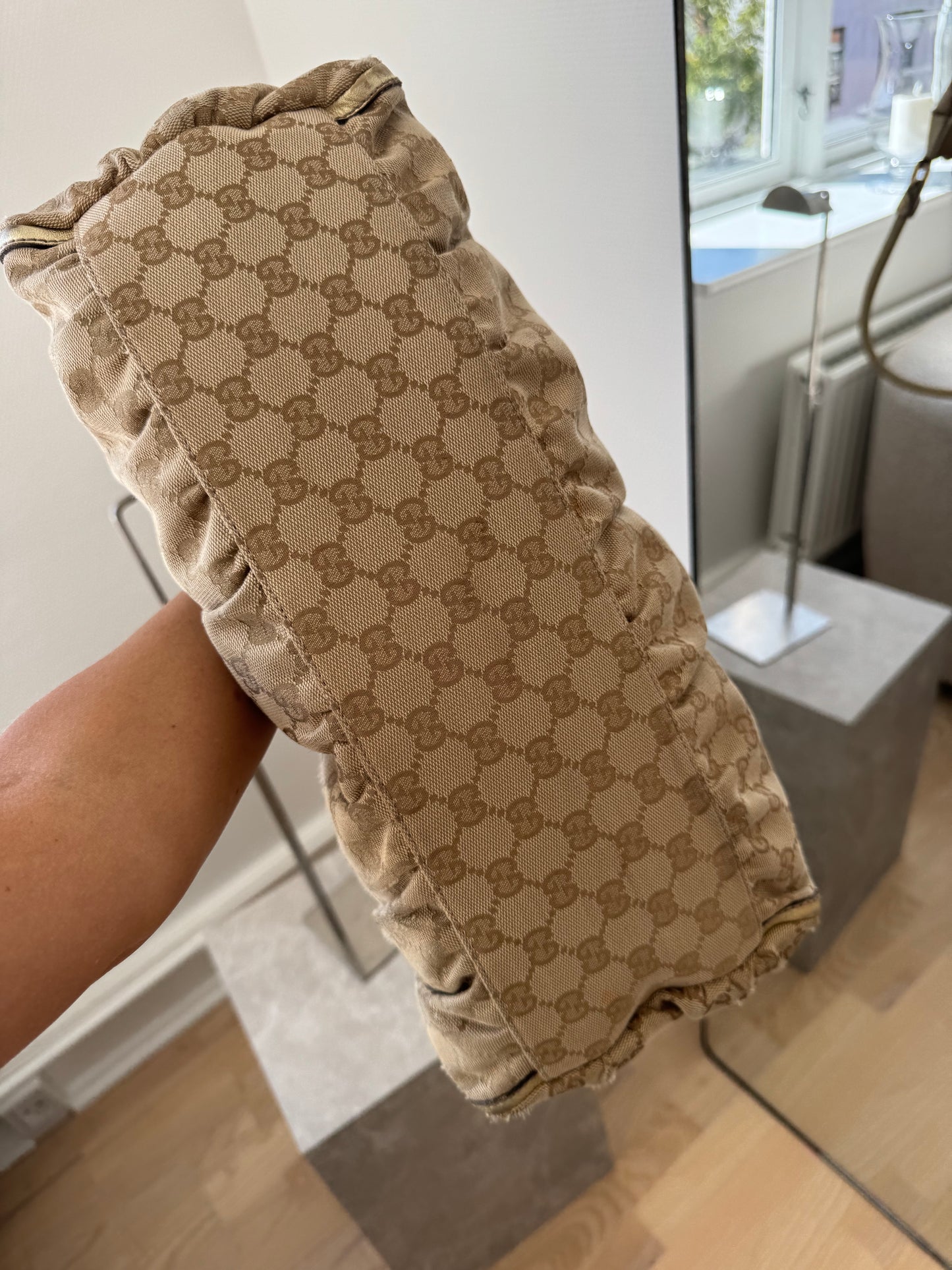 Gucci D-ring Abbey Taske guld