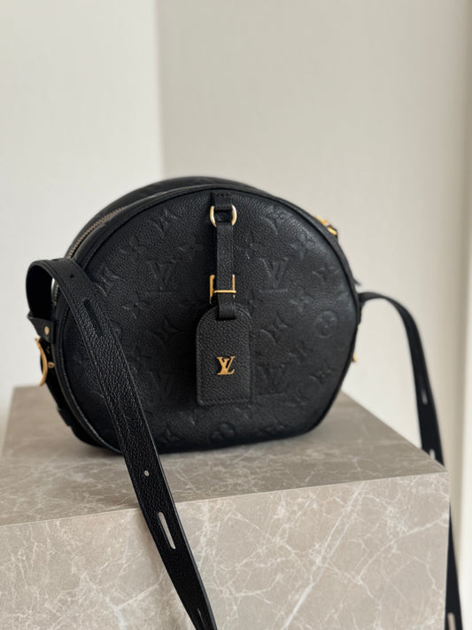 Louis Vuitton Boíte chapeau souple Black Monogram