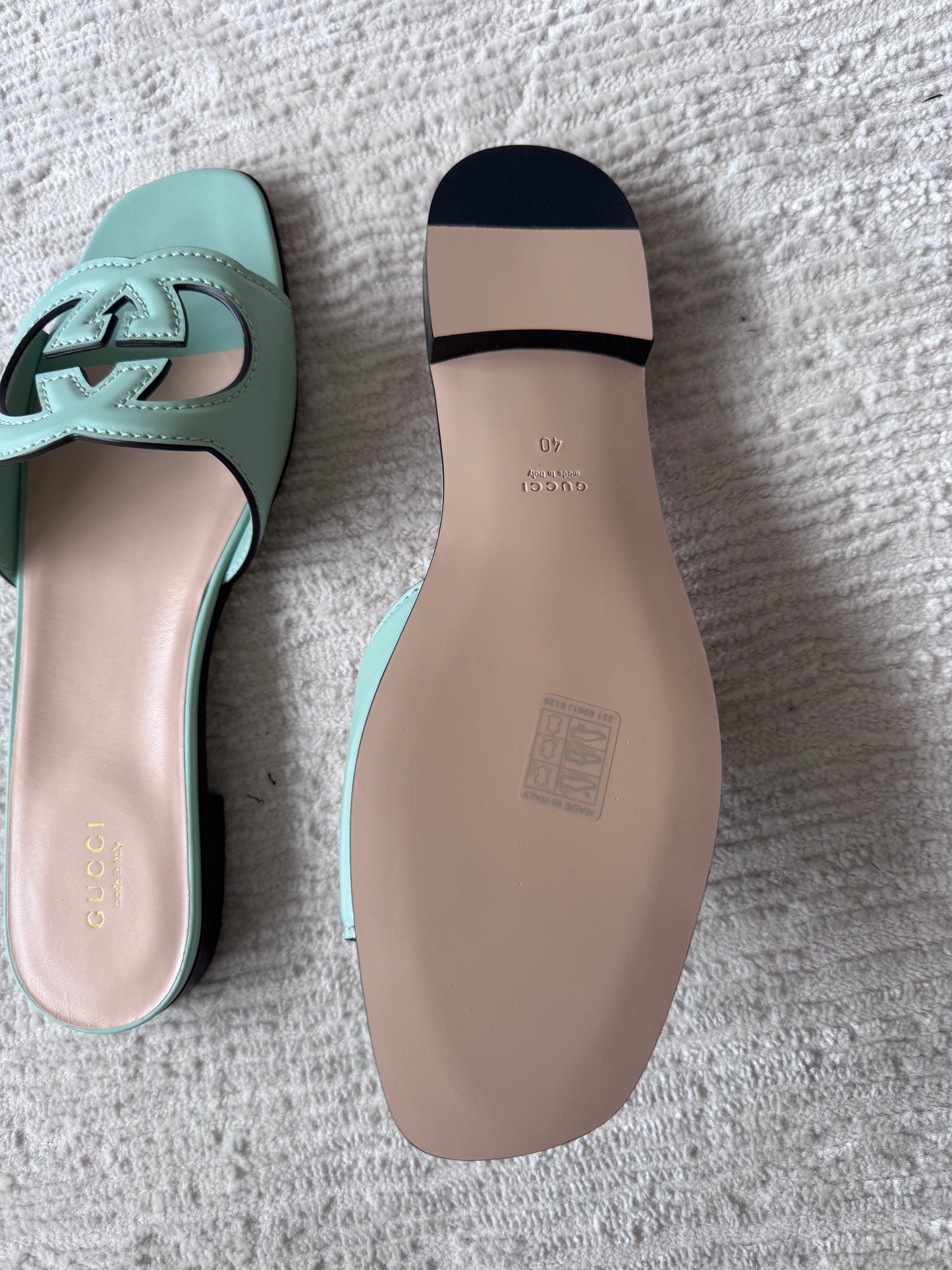 Gucci GG Slide Sandals – Mint Green Leather 40