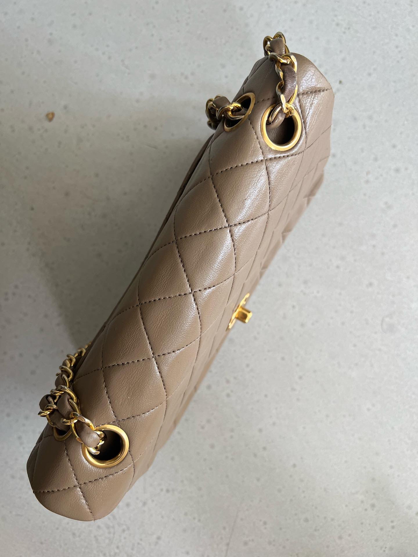 Bestillingsvare - Chanel small double flap bag taupe