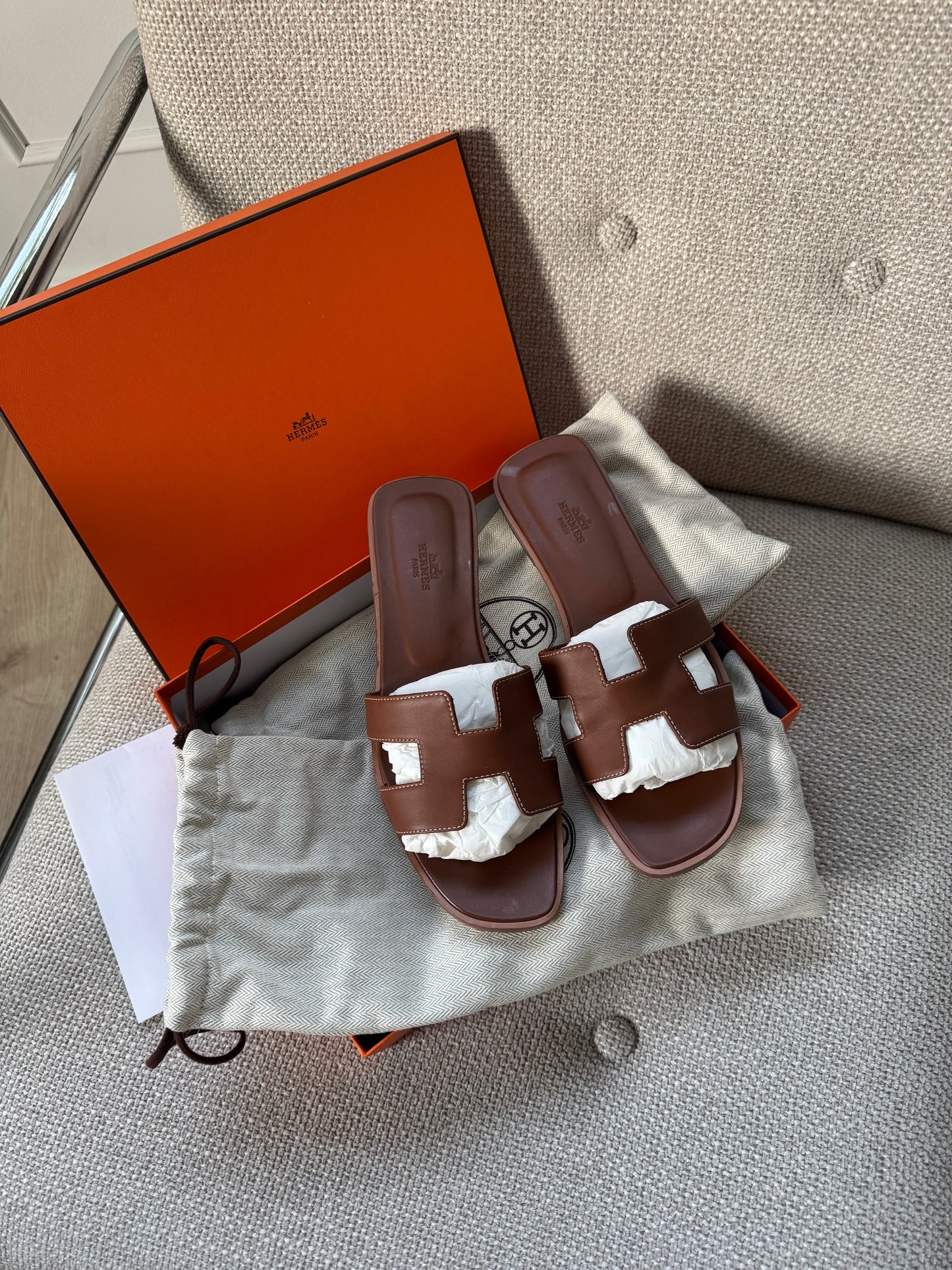 Hermes Oran Brown 41