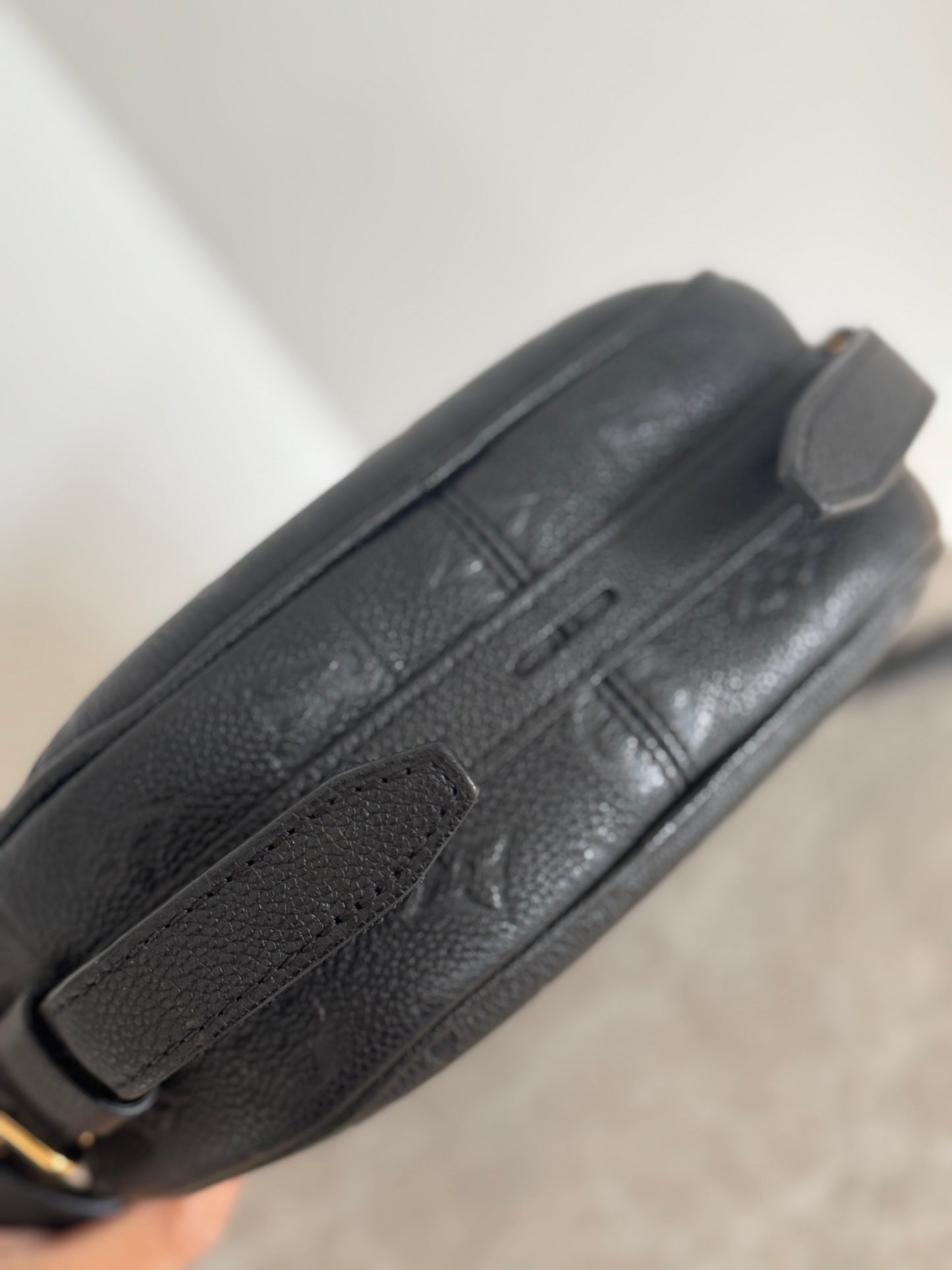 Louis Vuitton Boíte chapeau souple Black Monogram