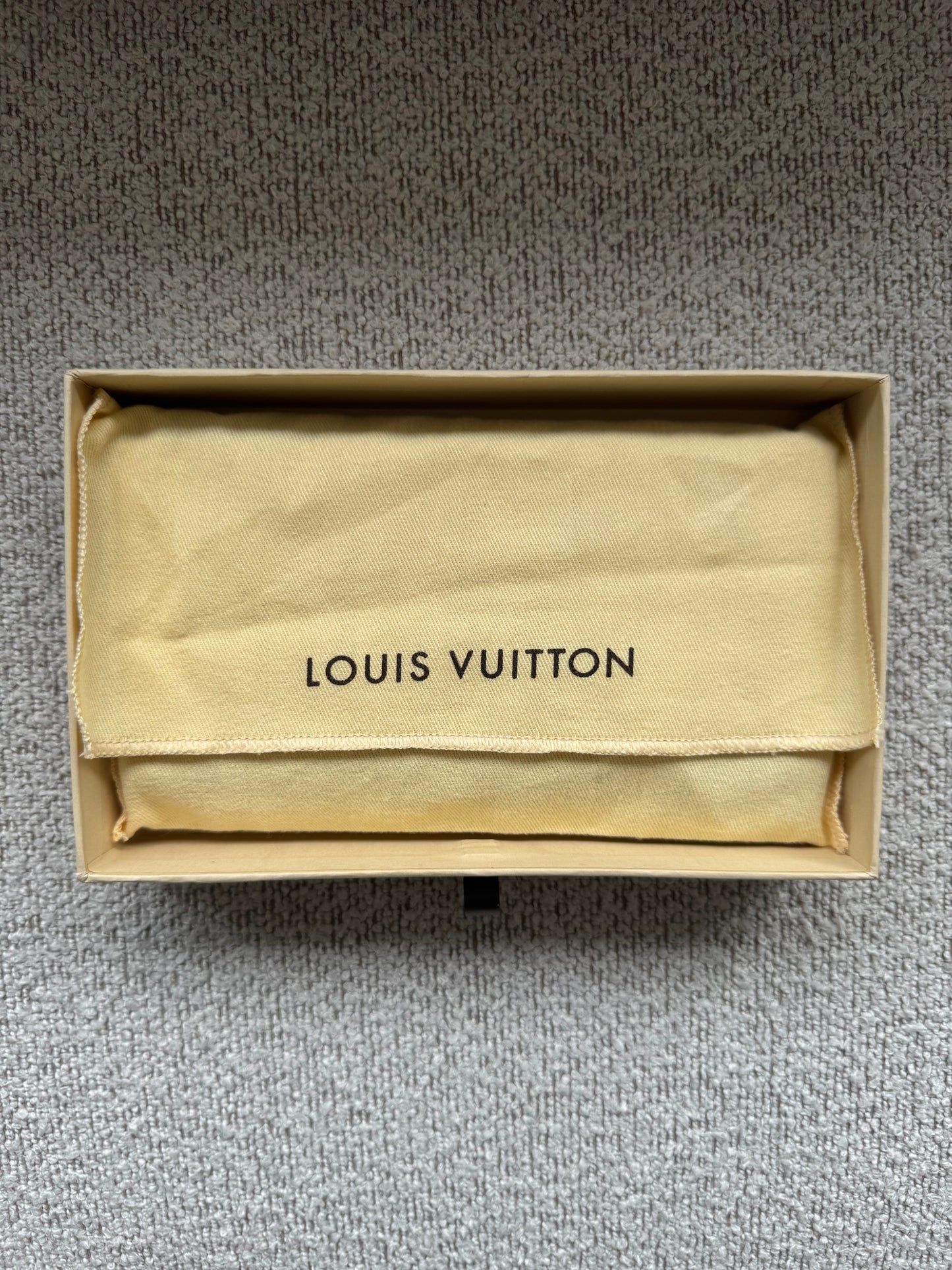 Louis Vuitton Zippy Damier Long Wallet