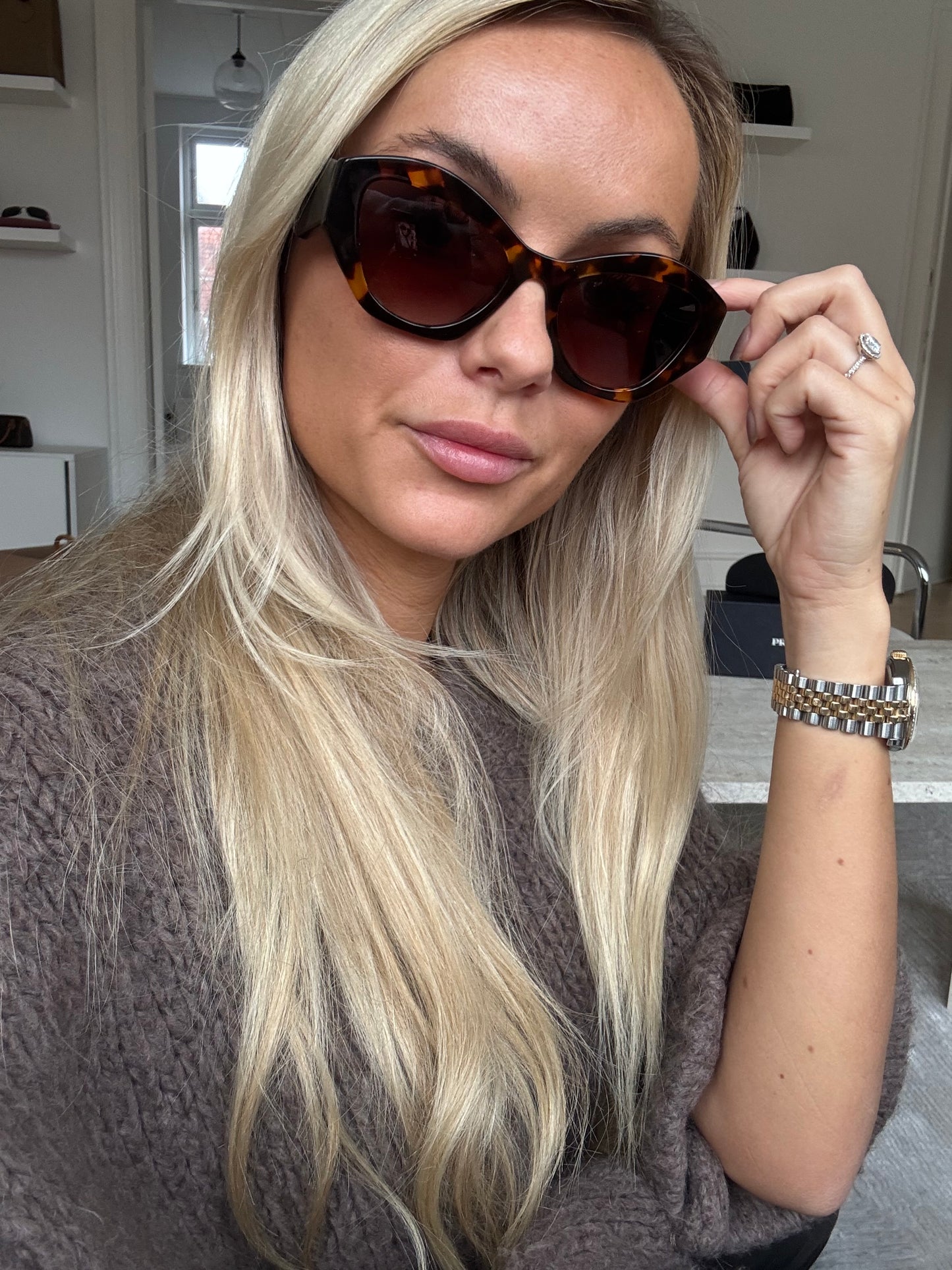 Prada Solbriller – Tortoise / brune Glas