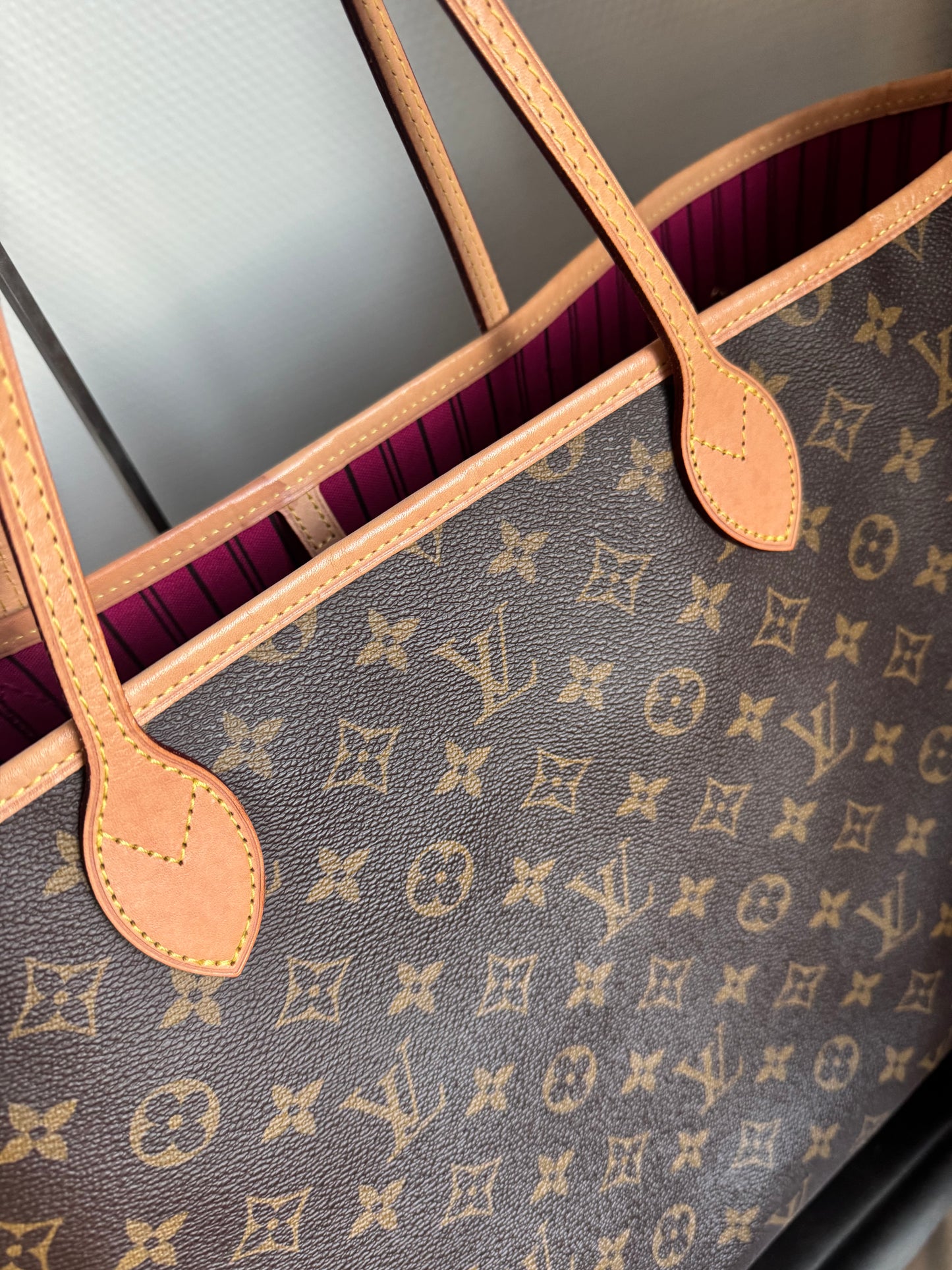 Louis Vuitton Neverfull GM – Monogram Canvas (Pink Interior)