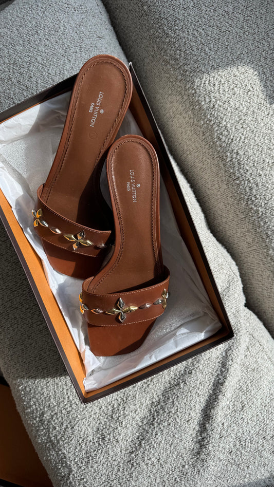 Louis Vuitton Slippers