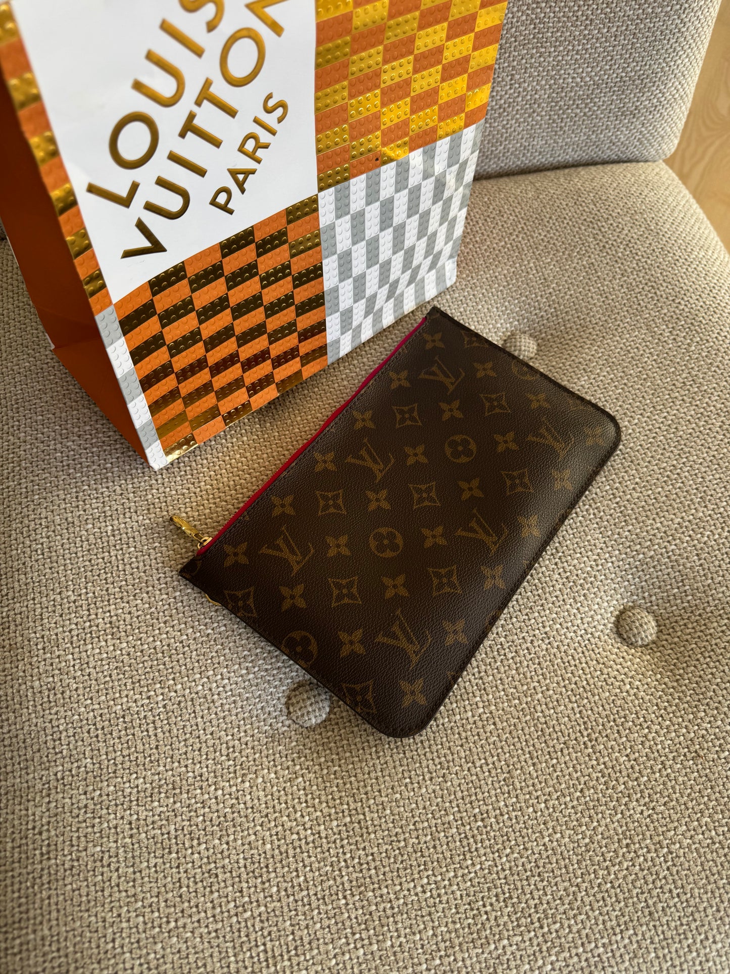 Louis Vuitton Clutch Neverfull Monogram