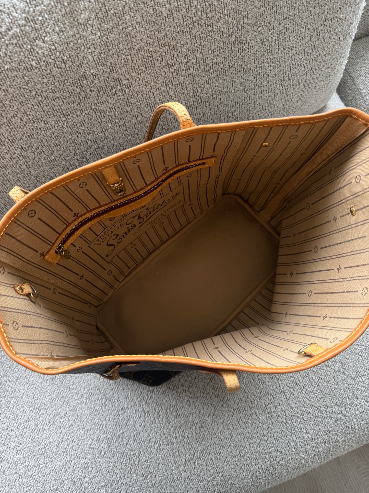 Louis Vuitton Neverfull