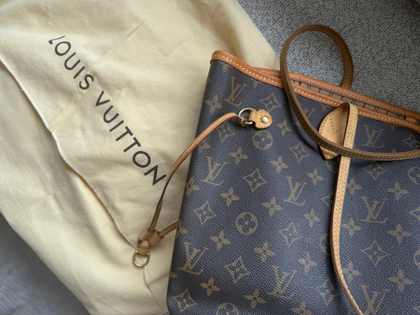 Louis Vuitton Neverfull