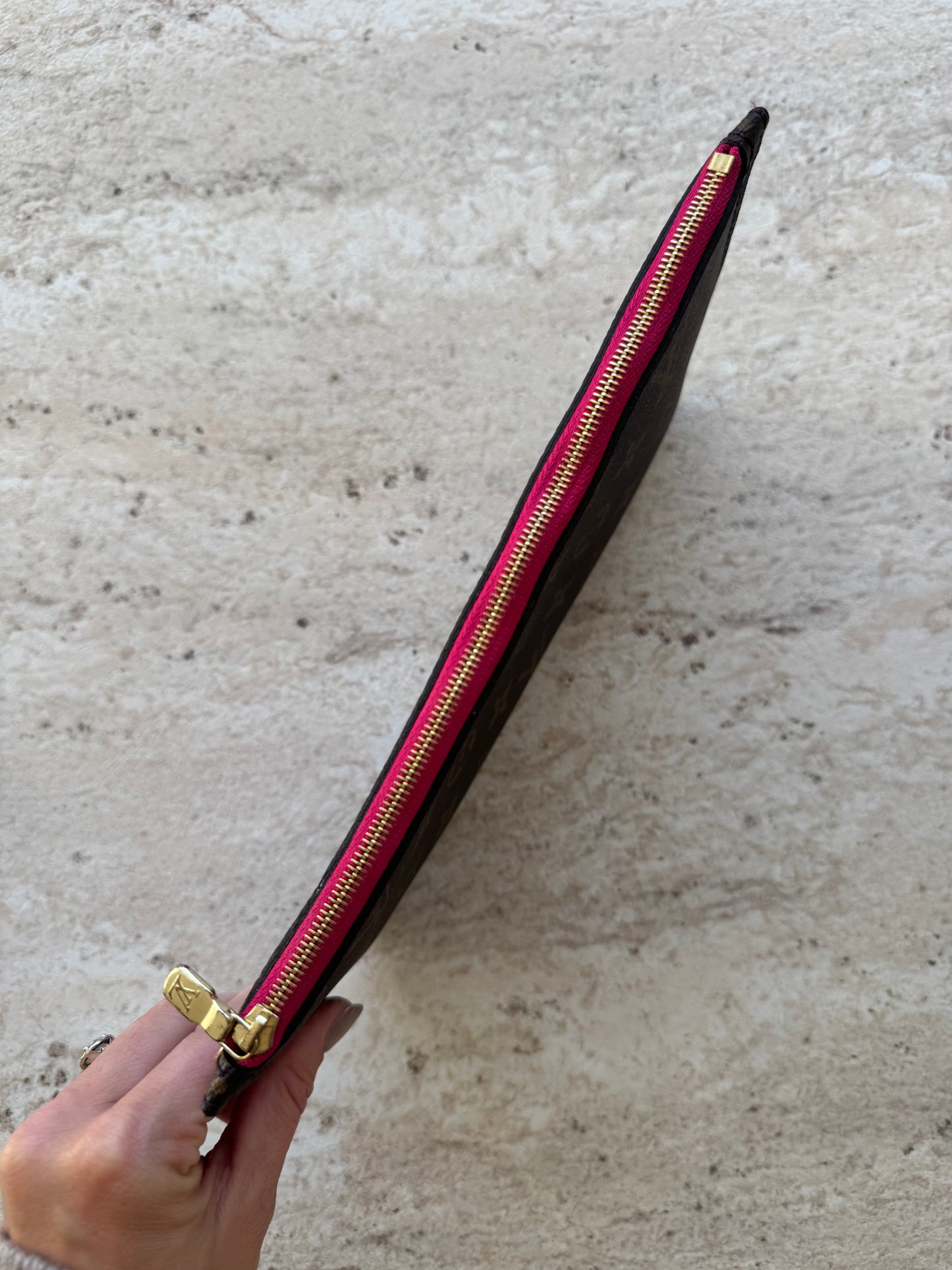 Louis Vuitton Clutch Neverfull Monogram