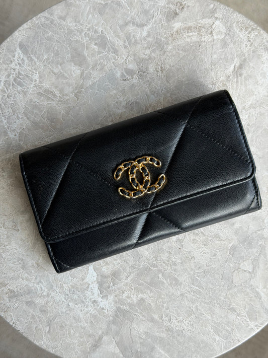 CHANEL 19 Flap Wallet – Sort