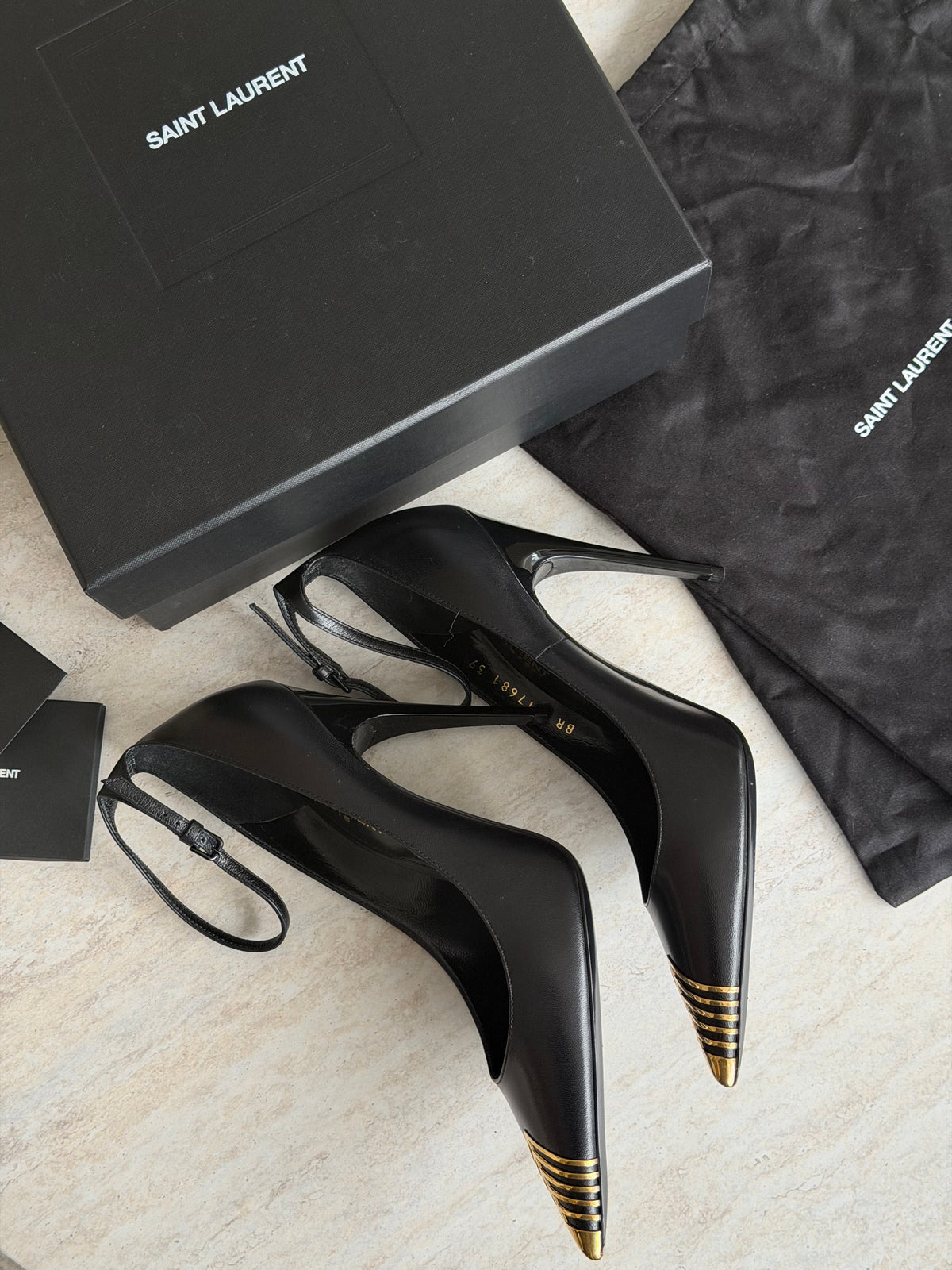 Saint Laurent Pumps – Black / Gold