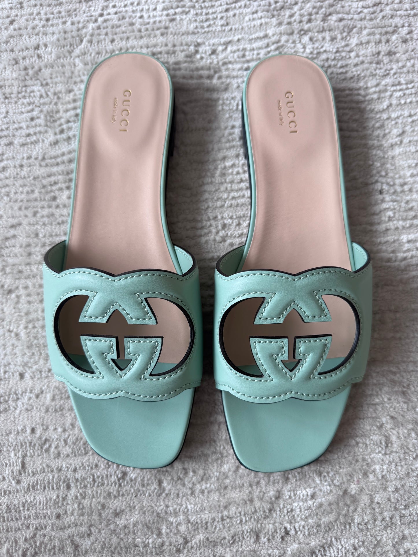 Gucci GG Slide Sandals – Mint Green Leather 40