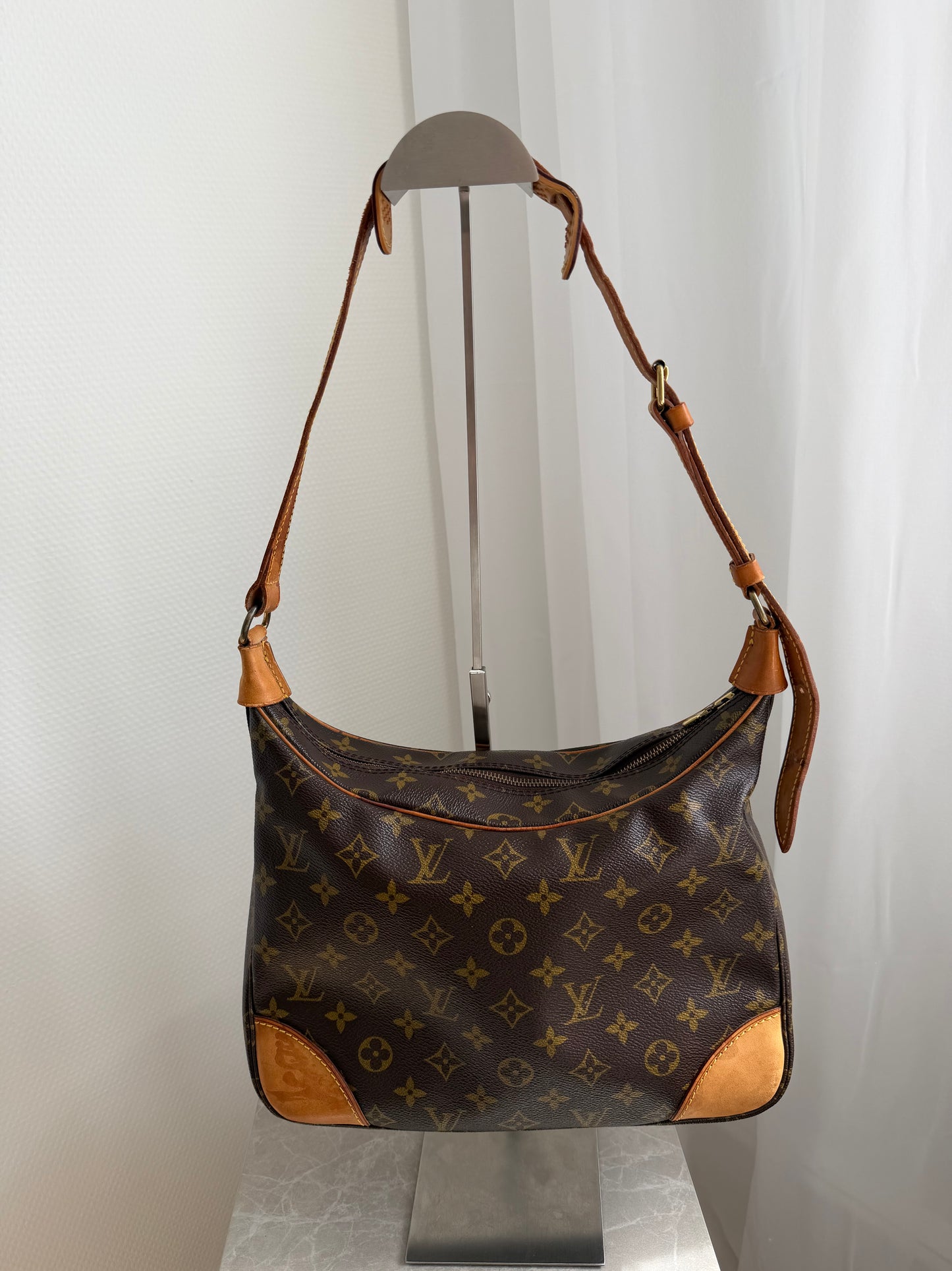 Louis Vuitton Boulogne 30 Monogram