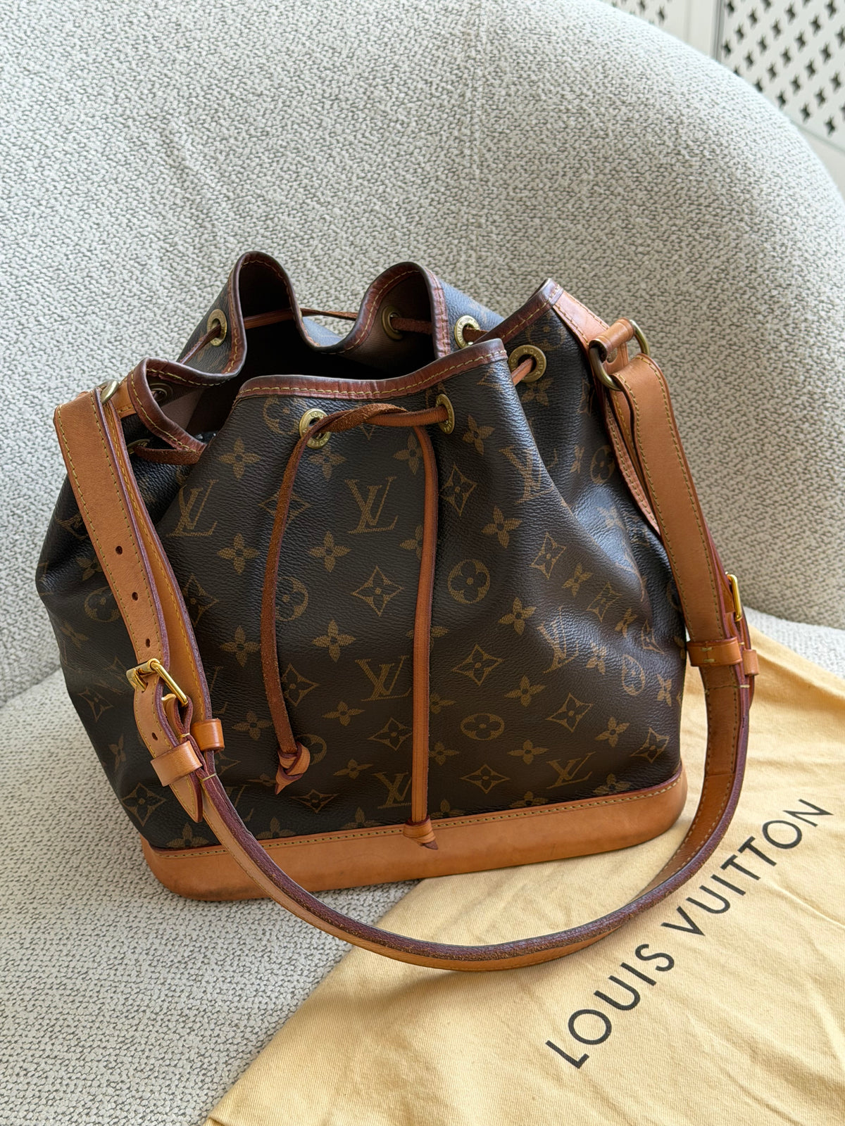 Louis Vuitton Petit Noé – Monogram