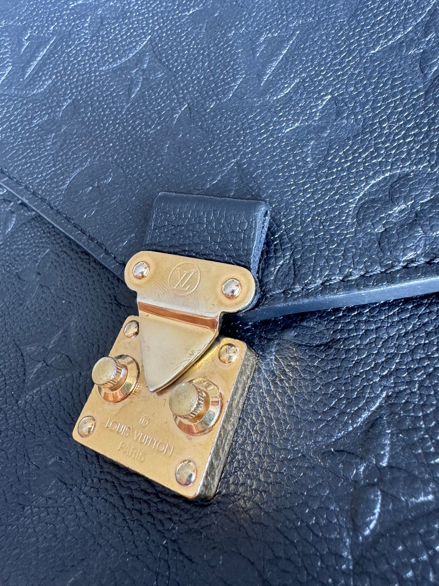 Louis Vuitton Black Metis