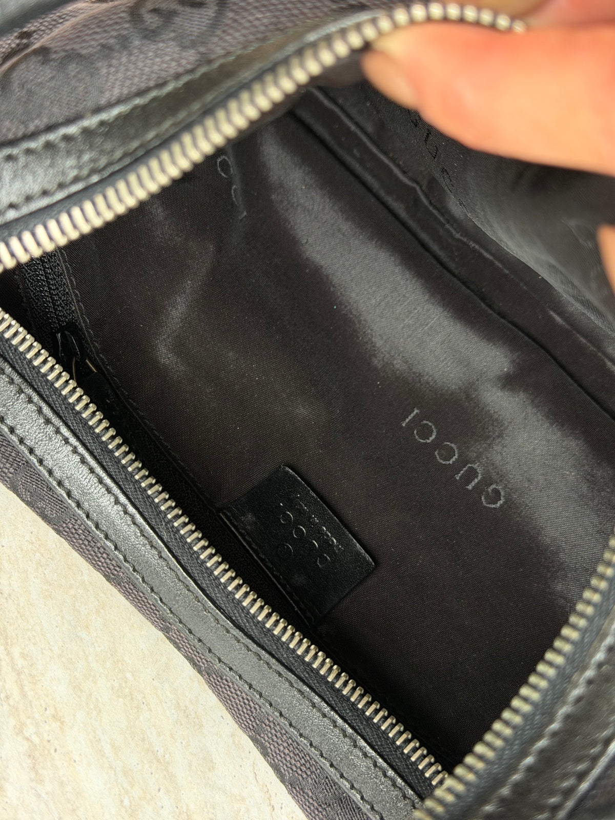 Gucci Vintage GG Canvas Shoulder Bag – Black
