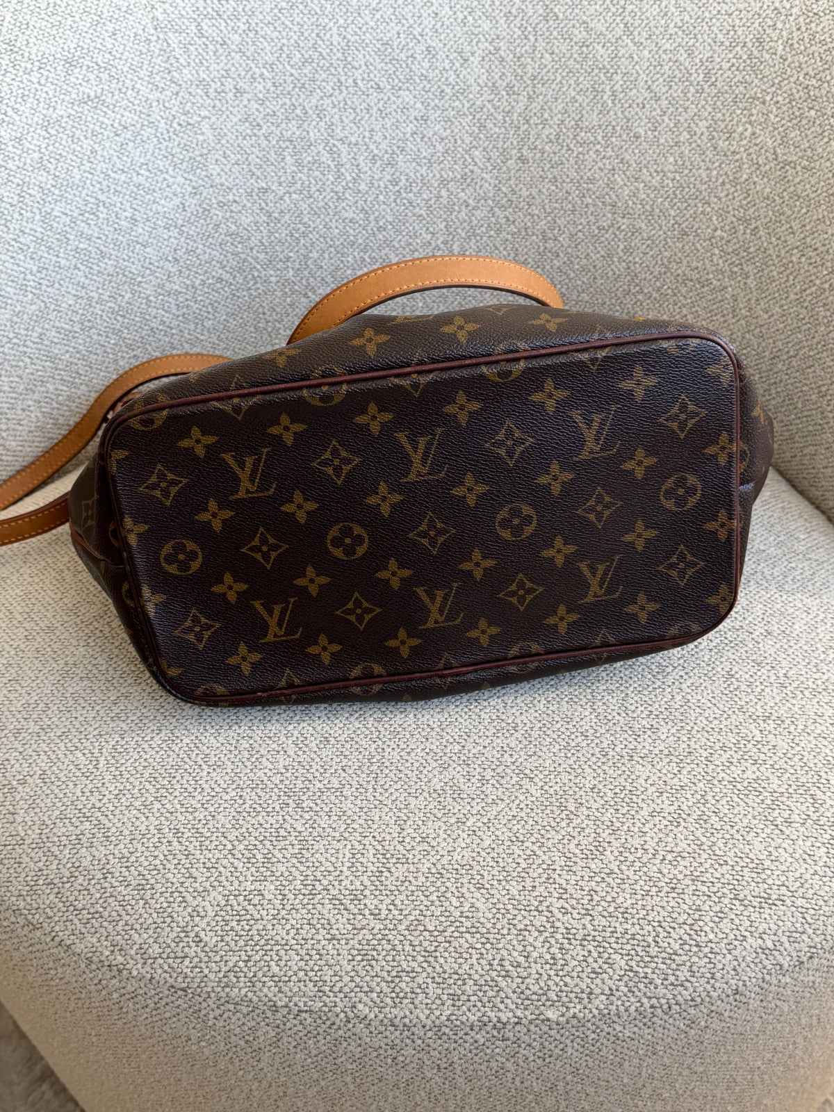 Louis Vuitton Palermo MM – Monogram