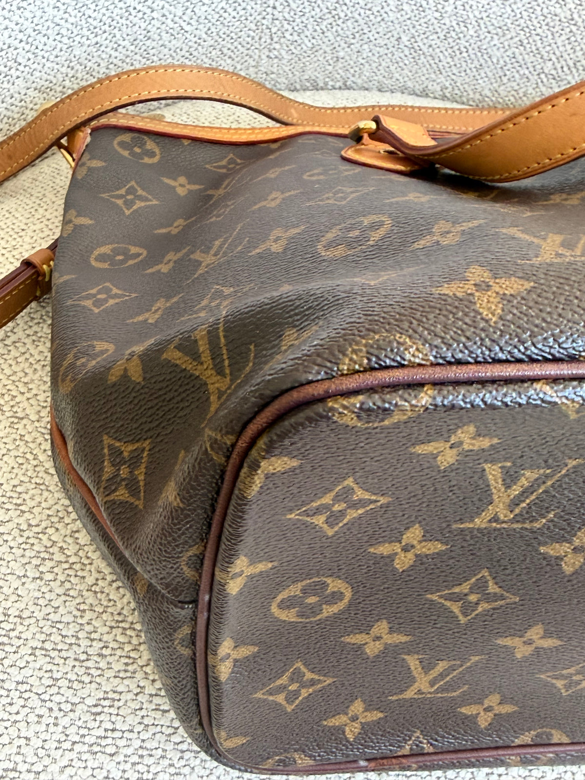 Louis Vuitton Palermo MM – Monogram