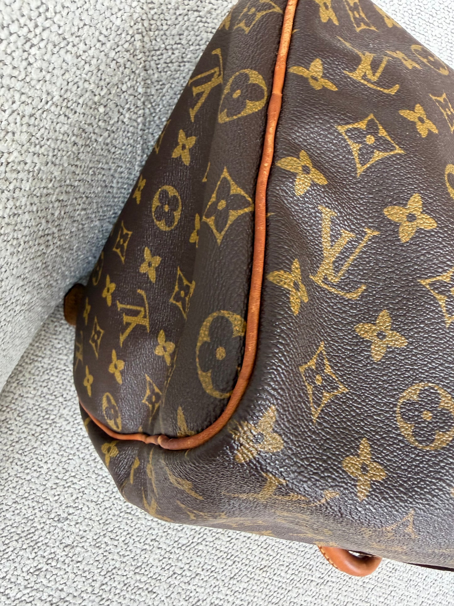 Louis Vuitton Keepall 45 – Monogram Canvas