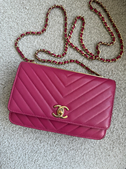 Chanel Trendy Chevron Wallet on Chain – Pink Lambskin