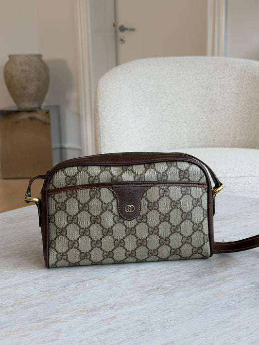 Gucci Vintage GG Supreme Crossbody – Beige/Brown