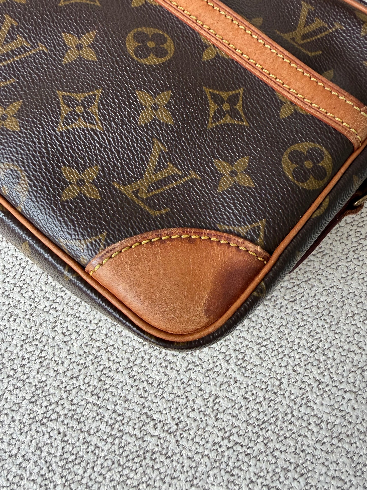 Louis Vuitton Trocadéro 24 – Monogram Canvas