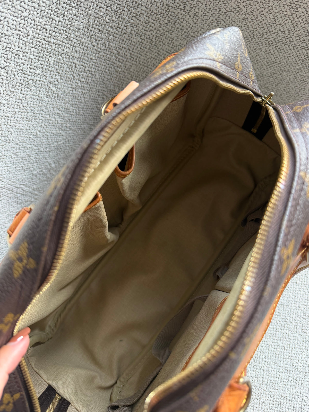 Louis Vuitton Deauville monogram handbag