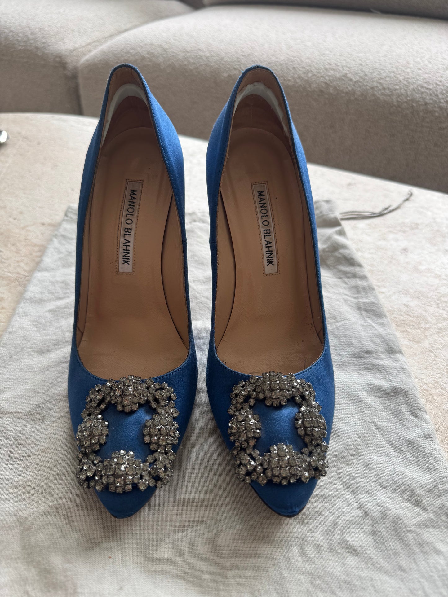 Manolo Blahnik Blå Satin Pumps