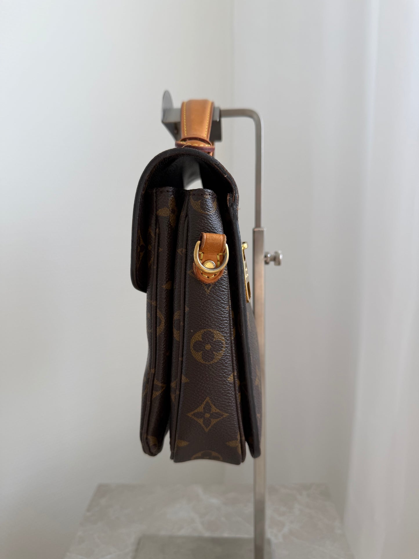 Louis Vuitton Pochette Métis – Monogram Canvas