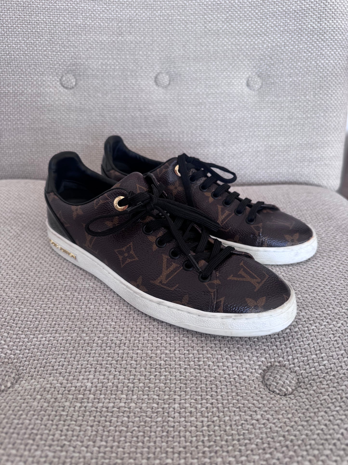 Louis Vuitton sneakers monogram canvas – 37,5
