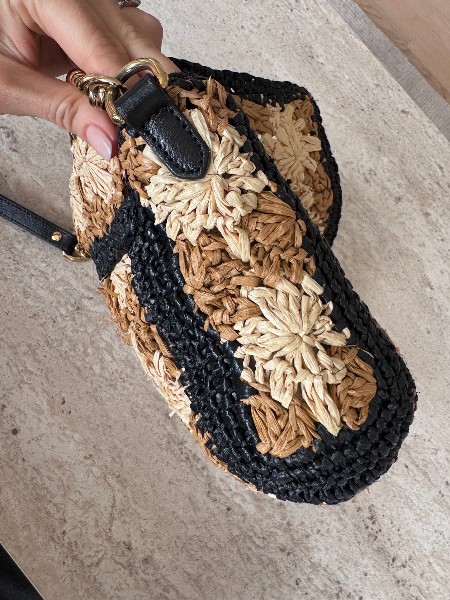 Gucci Raffia GG Marmont shoulder bag