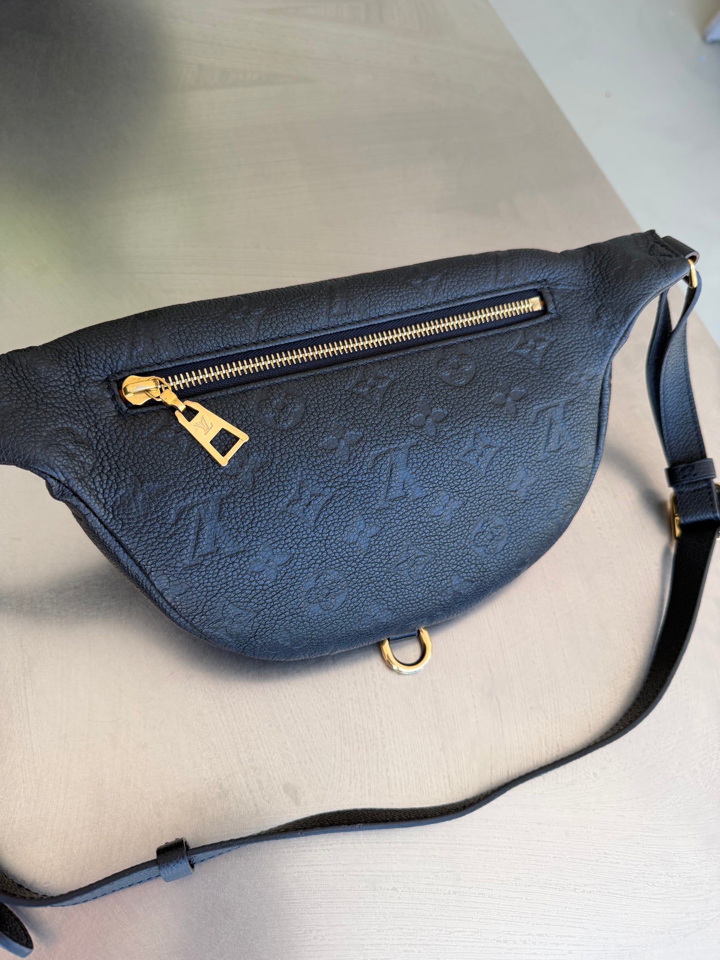 Louis Vuitton bumbag – Black Monogram Empreinte