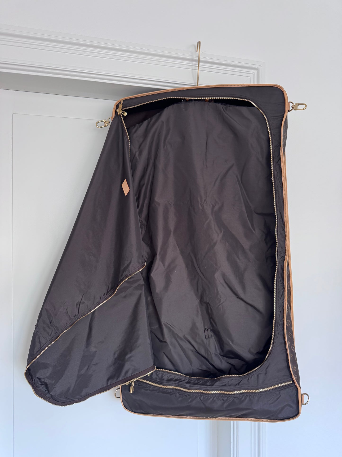 Louis Vuitton Garment Bag / Dresspose monogram