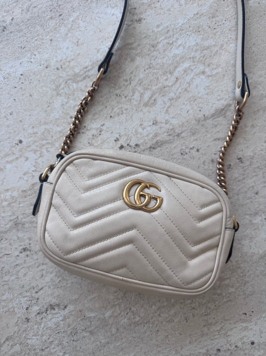 Gucci GG Marmont Mini Camera Bag – Creme white