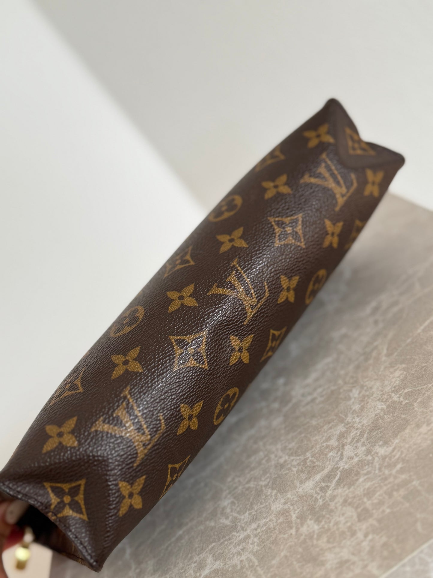 Louis Vuitton Toiletry Pouch 26 Monogram
