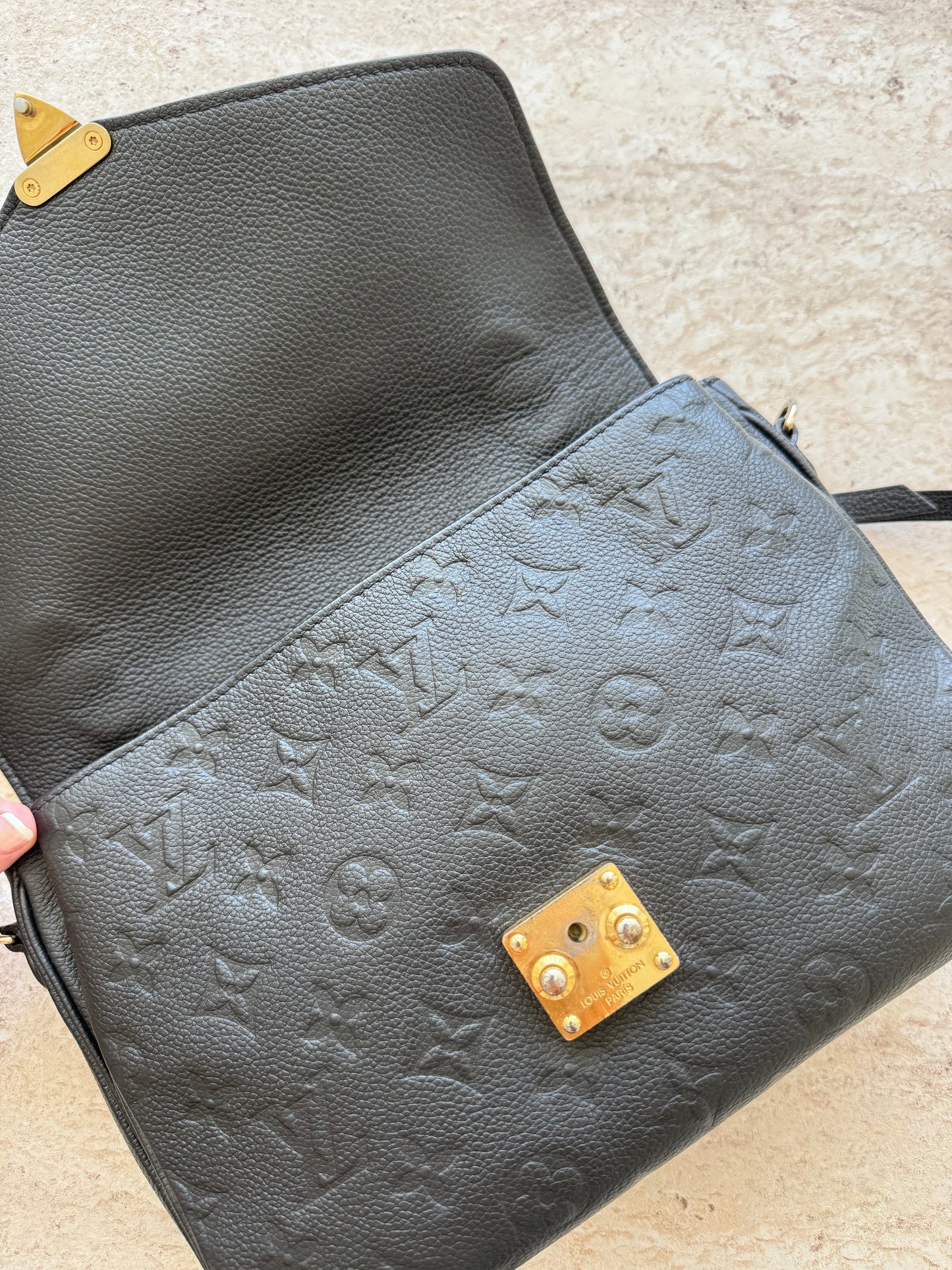 Louis Vuitton Black Metis
