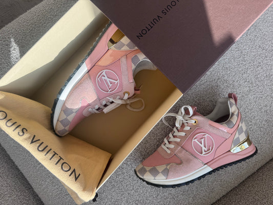 Louis Vuitton sneakers –monogram