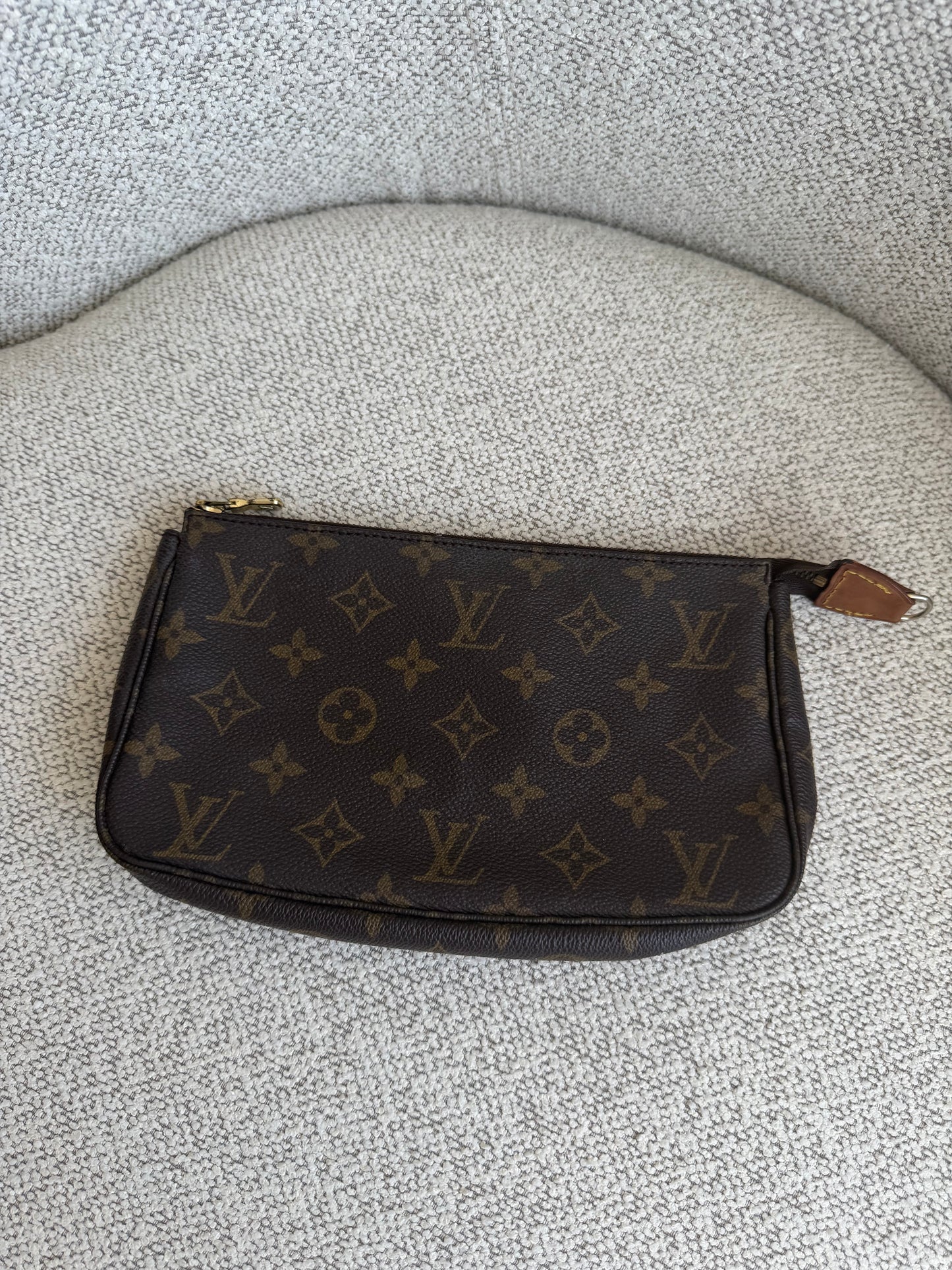 Louis Vuitton Pochette Accessoires – Monogram Canvas