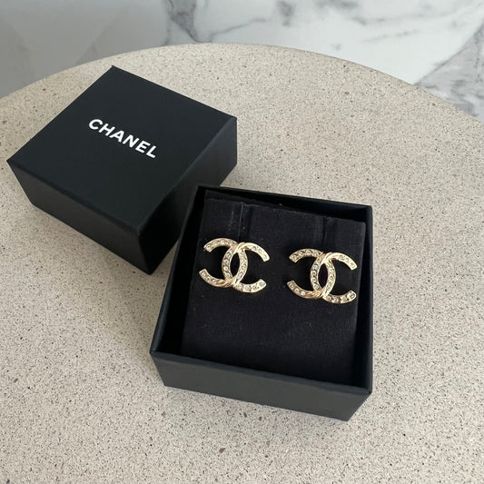 Chanel CC guld øreringe med sten
