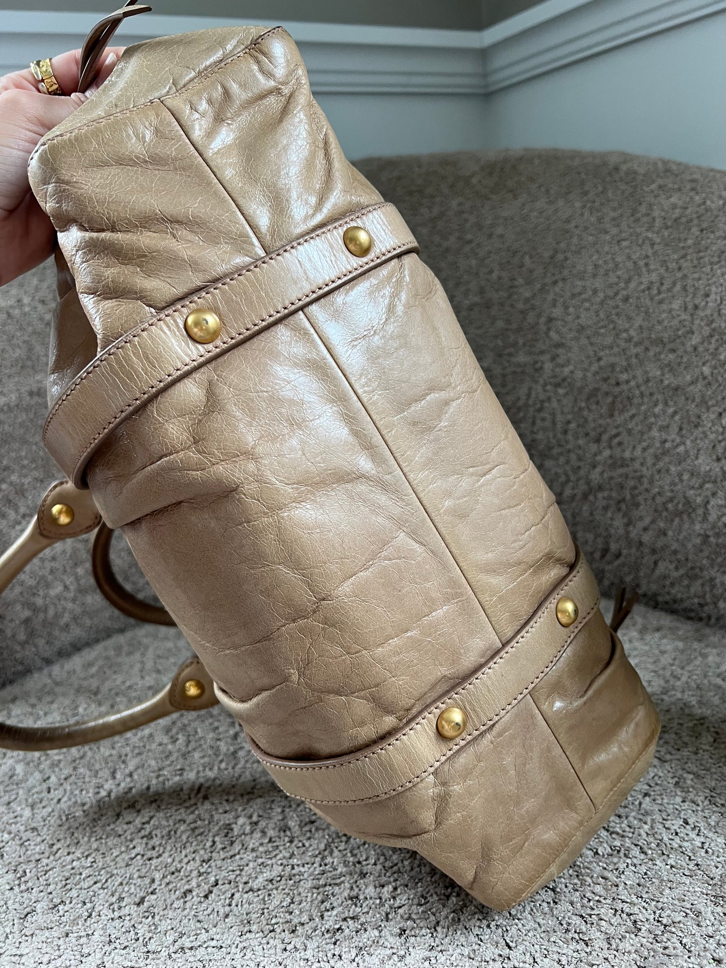 Miu Miu Vitello Lux beige håndtaske