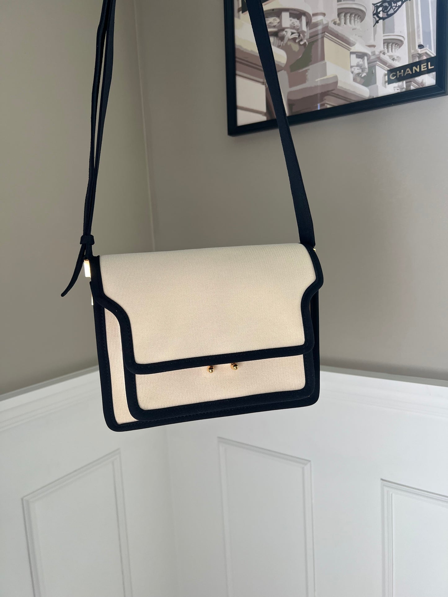 Marni Trunk Bag Creme Black