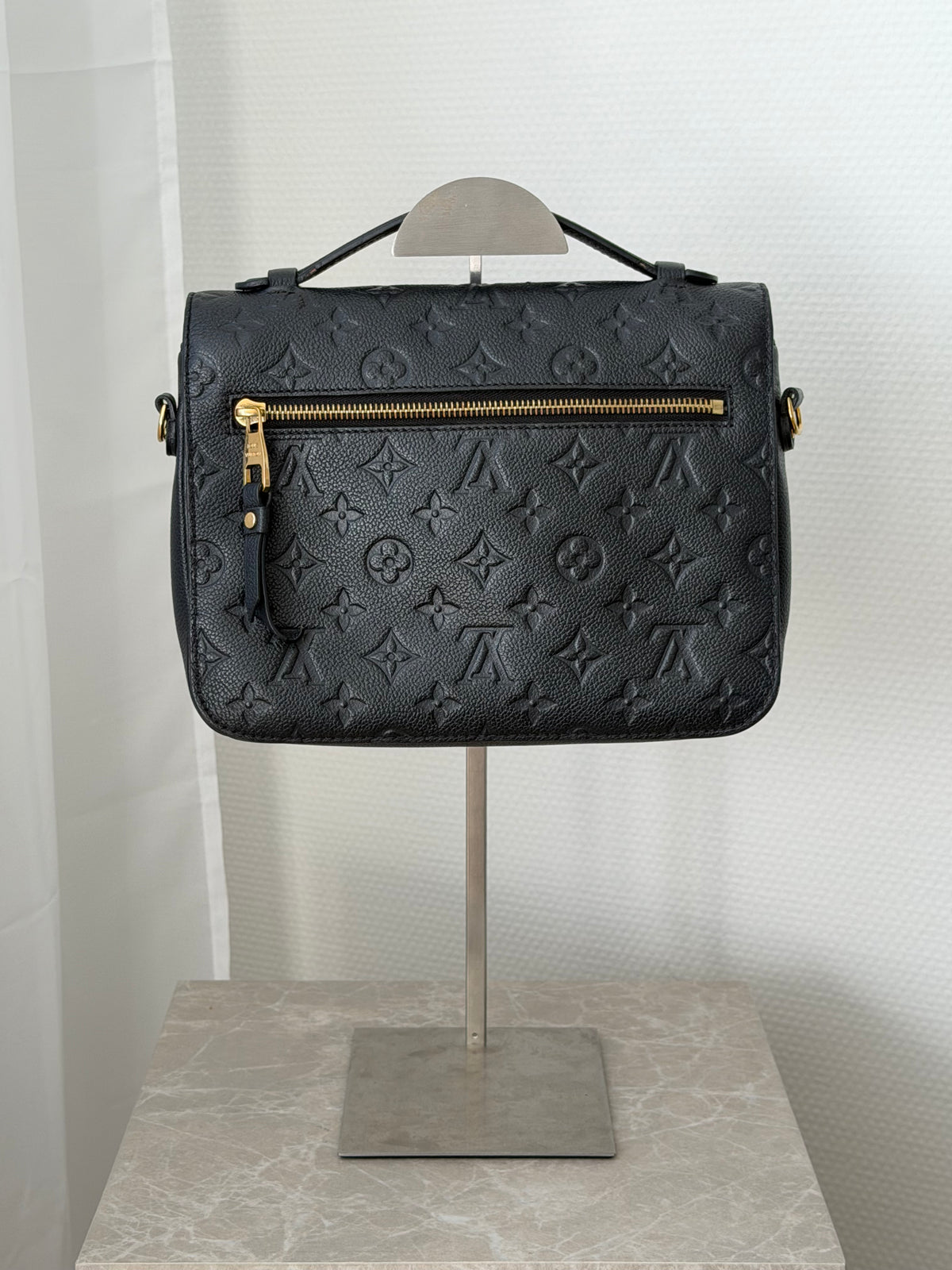Louis Vuitton Pochette Métis – Monogram Empreinte Noir
