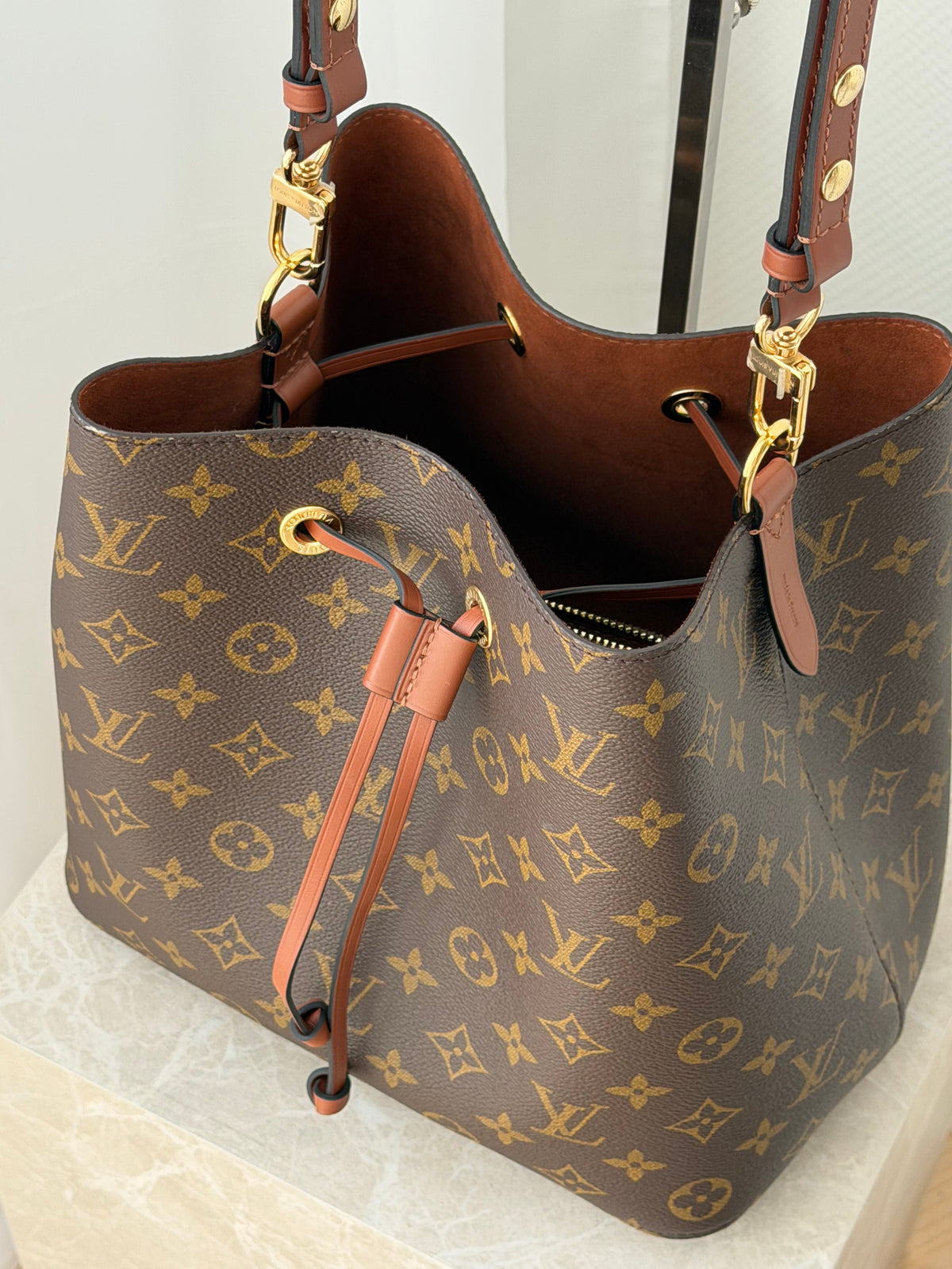 Louis Vuitton NéoNoé Monogram