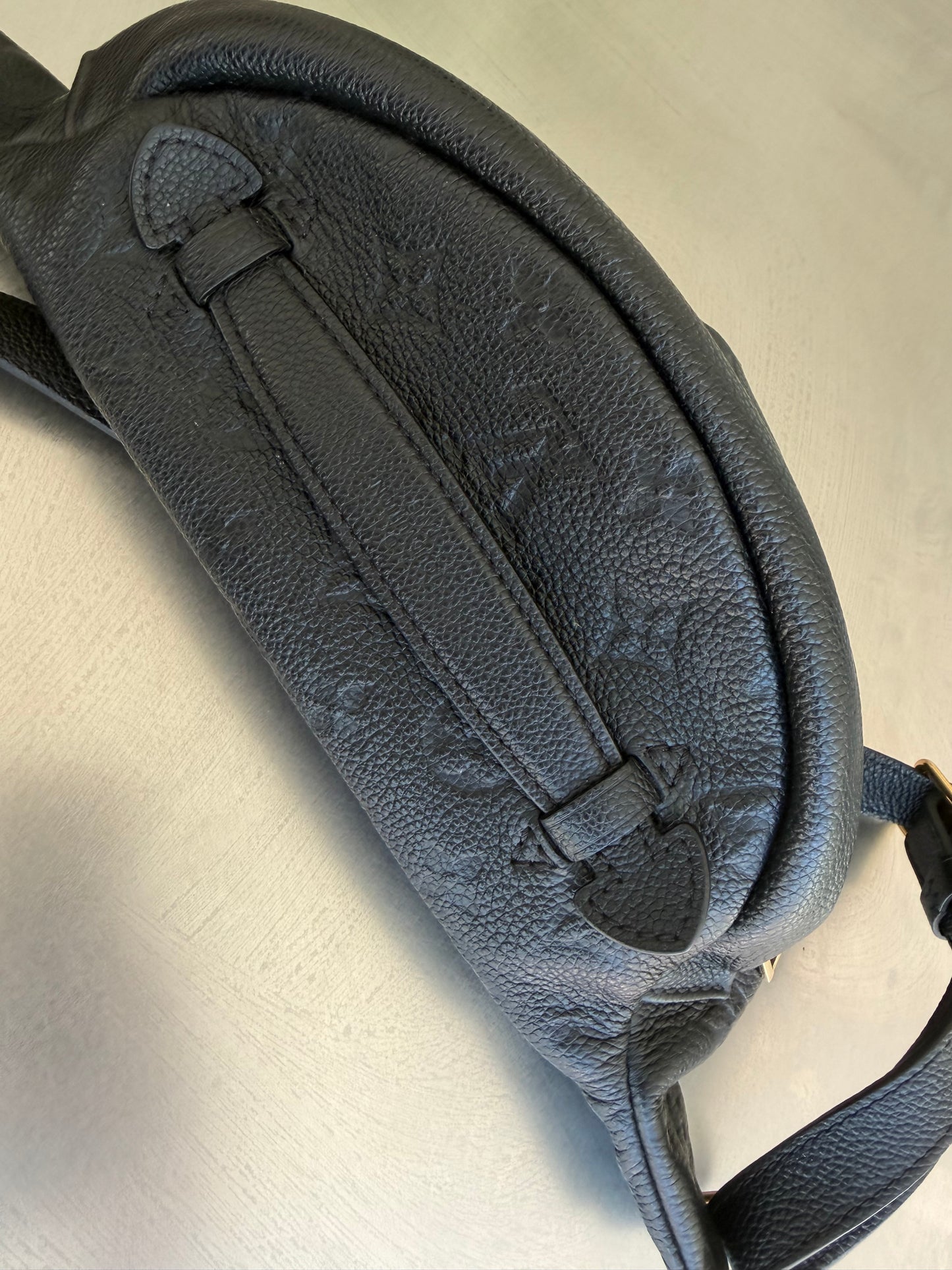 Louis Vuitton bumbag – Black Monogram Empreinte